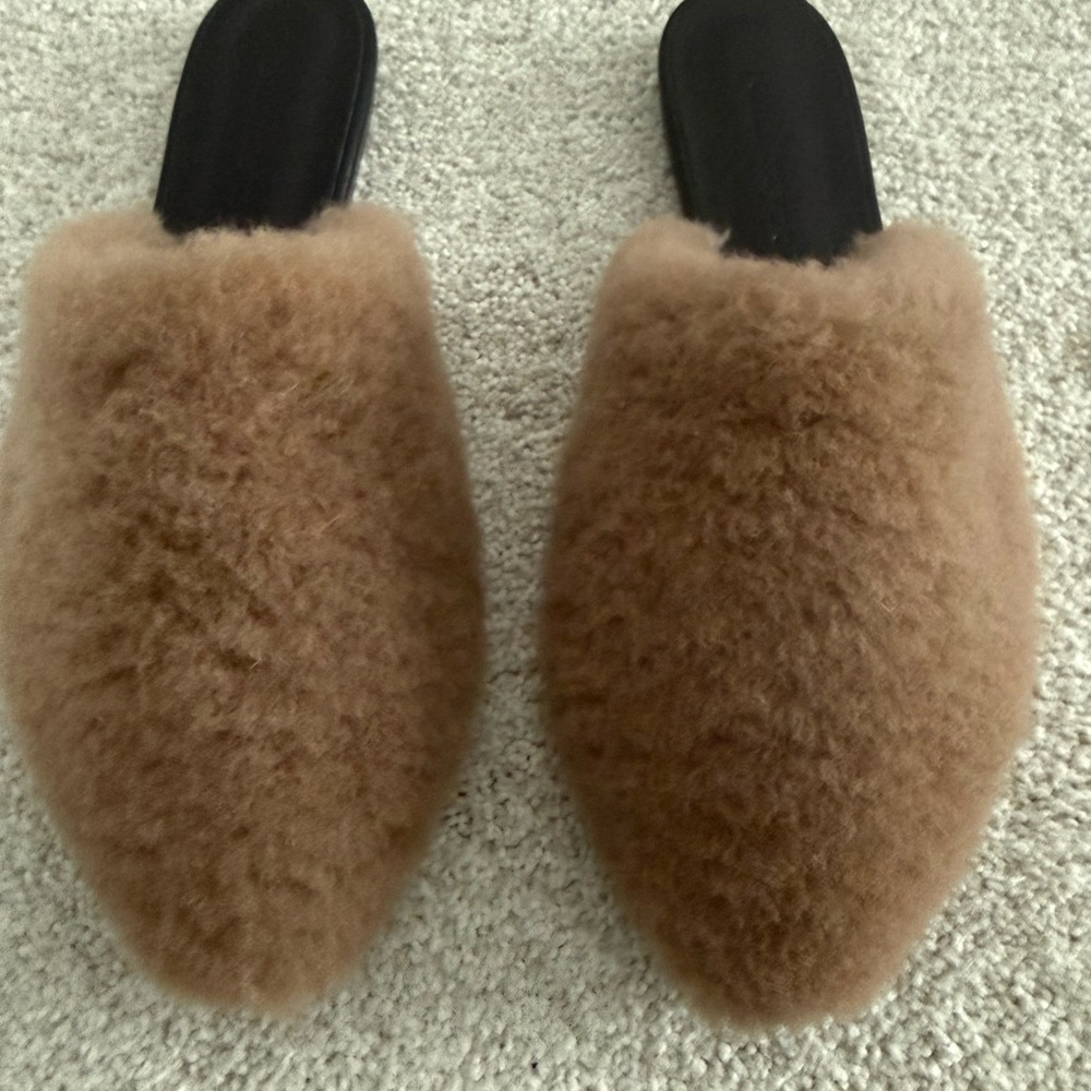Jenni Kayne Brown Shearling Slippers